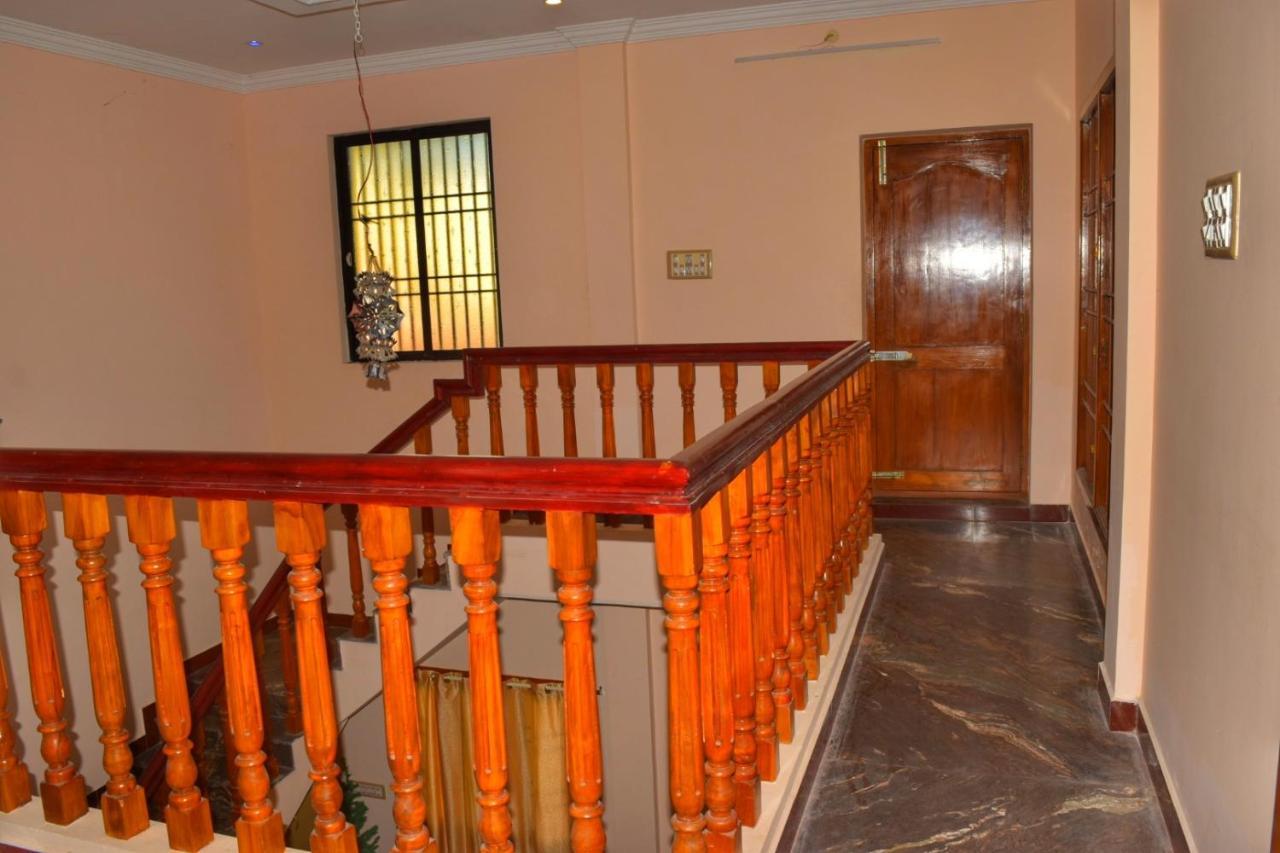 Le Cadillac Bungalow Puducherry Zewnętrze zdjęcie