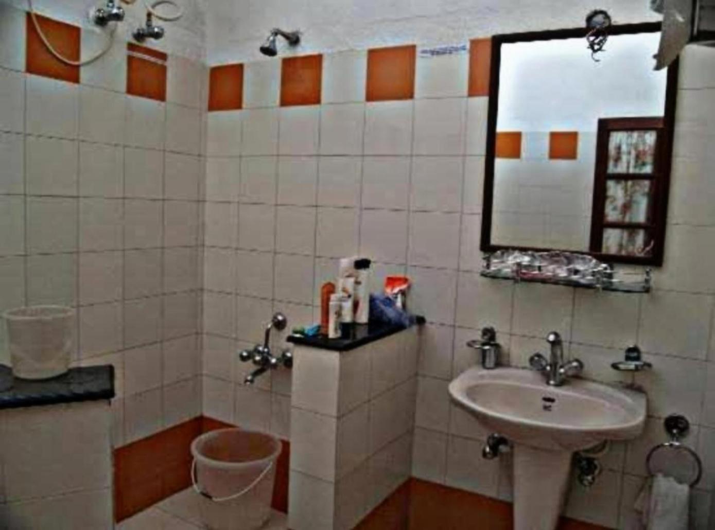 Le Cadillac Bungalow Puducherry Zewnętrze zdjęcie